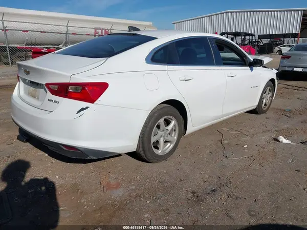 1G1ZB5ST1HF181911 — 2017 Chevrolet Malibu, фото 4 с аукциона IAAI, Передняя часть