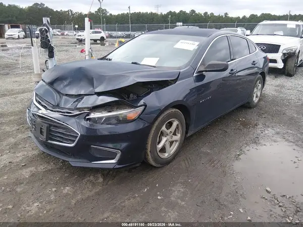 1G1ZB5ST4HF193194 — 2017 Chevrolet Malibu, фото 2 с аукциона IAAI, Передняя часть