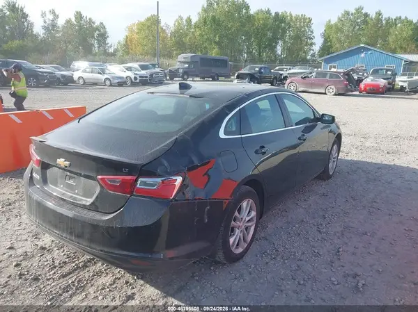 1G1ZE5ST1HF192270 — 2017 Chevrolet Malibu, фото 4 с аукциона IAAI, Задняя часть справа