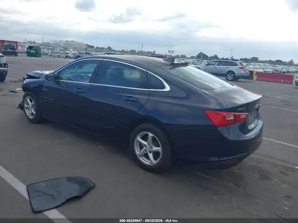 1G1ZB5ST1HF246028 — 2017 Chevrolet Malibu, фото 3 с аукциона IAAI, Передняя часть
