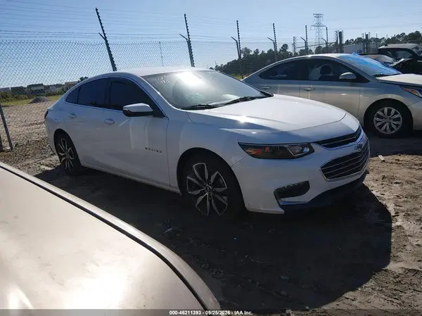 1G1ZE5ST5HF273062 — 2017 Chevrolet Malibu, Передняя часть (Front End), фото до ремонта
