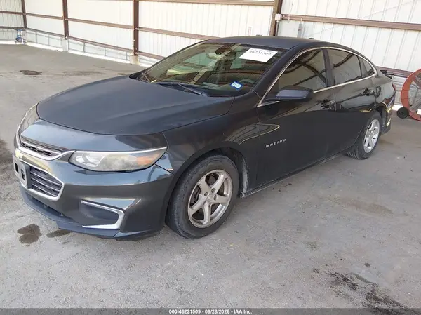 1G1ZB5ST8HF181047 — 2017 Chevrolet Malibu, фото 2 с аукциона IAAI, Левый бок