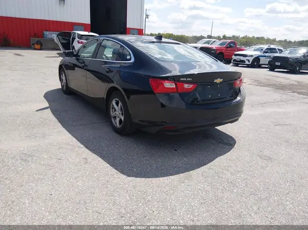 1G1ZC5ST5JF156397 — 2018 Chevrolet Malibu, фото 3 с аукциона IAAI 05.10.2026, Естественный износ