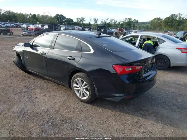 1G1ZD5ST6JF169690 — 2018 Chevrolet Malibu, фото 3 с аукциона IAAI, Передняя часть