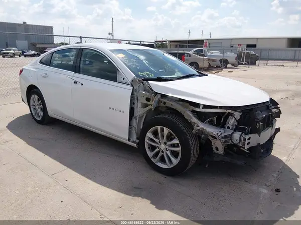 1G1ZD5STXJF232533 — 2018 Chevrolet Malibu, Передняя часть (Front End), фото до ремонта