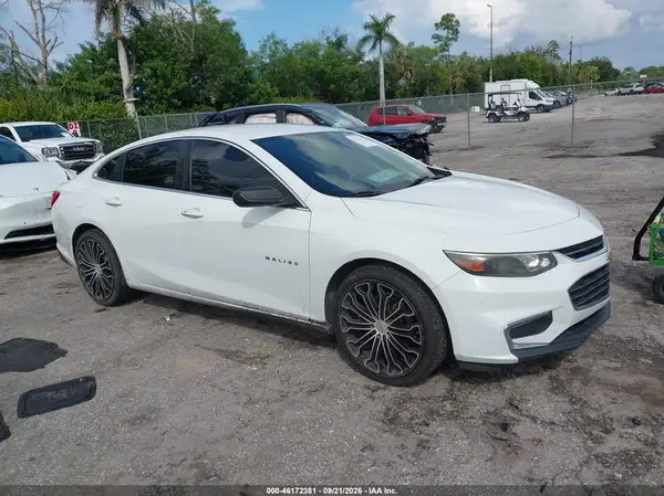1G1ZB5ST1JF182983 — 2018 Chevrolet Malibu, Левый бок (Left Side), фото до ремонта