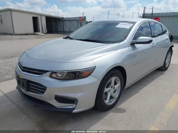 1G1ZD5ST1JF131686 — 2018 Chevrolet Malibu, фото 2 с аукциона IAAI, Задняя часть