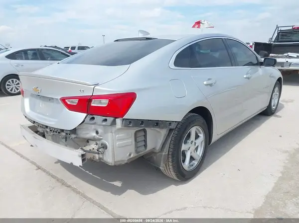 1G1ZD5ST1JF131686 — 2018 Chevrolet Malibu, фото 4 с аукциона IAAI, Задняя часть