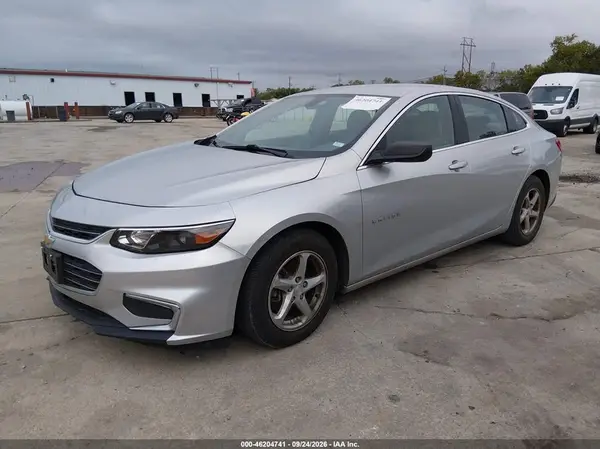 1G1ZB5ST7JF289035 — 2018 Chevrolet Malibu, фото 2 с аукциона IAAI, Естественный износ
