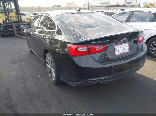 1G1ZE5SX5JF118360 — 2018 Chevrolet Malibu, фото 3 с аукциона IAAI, Передняя часть