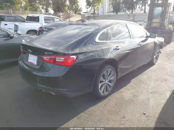 1G1ZE5SX5JF118360 — 2018 Chevrolet Malibu, фото 4 с аукциона IAAI, Передняя часть