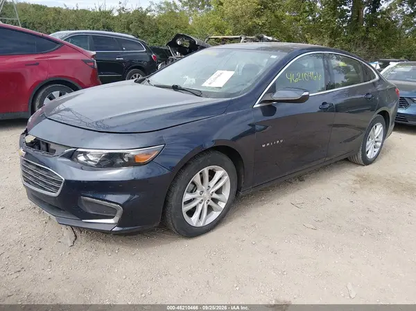 1G1ZD5ST3JF109799 — 2018 Chevrolet Malibu, фото 2 с аукциона IAAI, Передняя часть справа