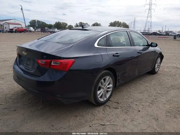 1G1ZD5ST3JF109799 — 2018 Chevrolet Malibu, фото 4 с аукциона IAAI, Передняя часть справа
