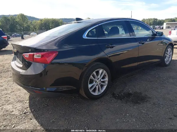 1G1ZD5ST6JF199398 — 2018 Chevrolet Malibu, фото 4 с аукциона IAAI, Передняя часть