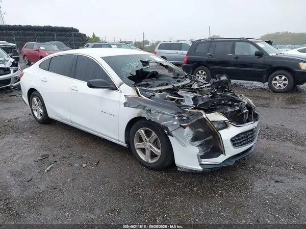 1G1ZB5ST1JF293808 — 2018 Chevrolet Malibu, Передняя часть (Front End), фото до ремонта