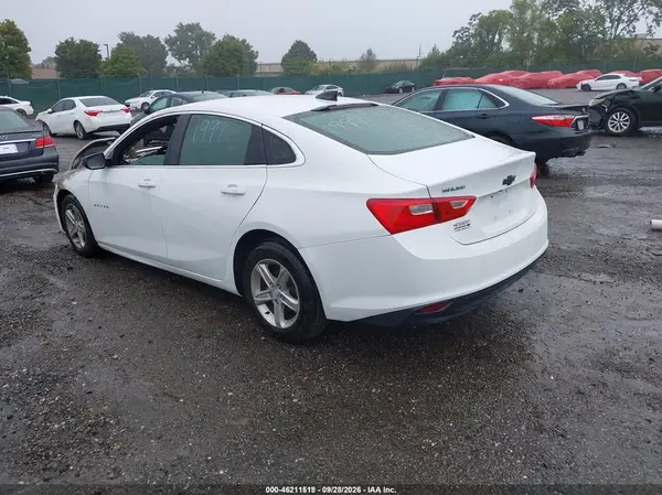 1G1ZB5ST1JF293808 — 2018 Chevrolet Malibu, фото 3 с аукциона IAAI, Передняя часть