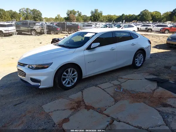 1G1ZD5ST2JF215967 — 2018 Chevrolet Malibu, фото 2 с аукциона IAAI, Задняя часть