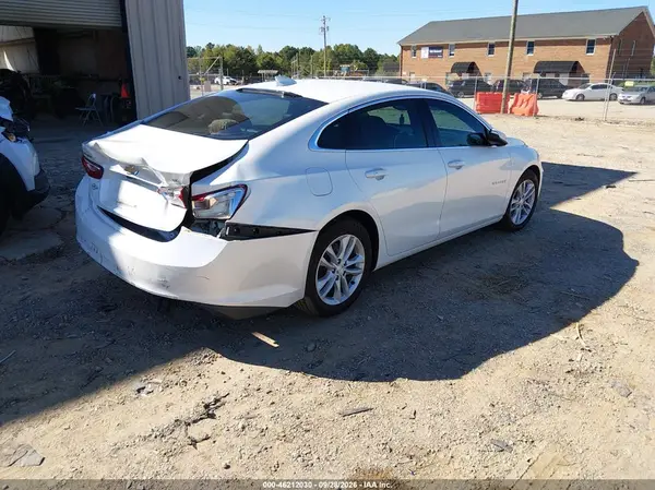 1G1ZD5ST2JF215967 — 2018 Chevrolet Malibu, фото 4 с аукциона IAAI, Задняя часть