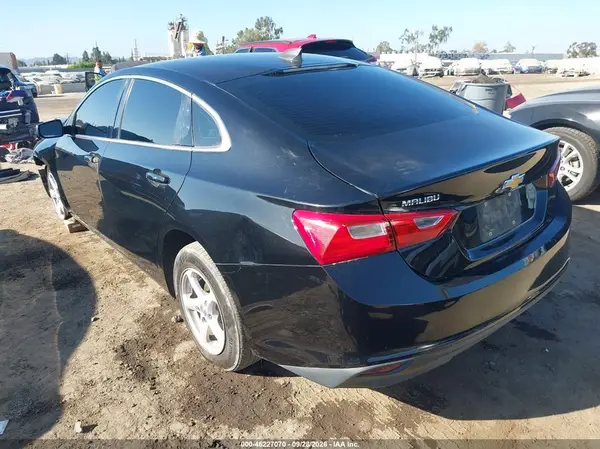 1G1ZB5ST3JF164761 — 2018 Chevrolet Malibu, фото 3 с аукциона IAAI 14.10.2026, Передняя часть слева