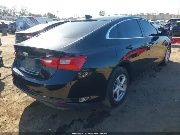 1G1ZB5ST3JF164761 — 2018 Chevrolet Malibu, фото 4 с аукциона IAAI 14.10.2026, Передняя часть слева