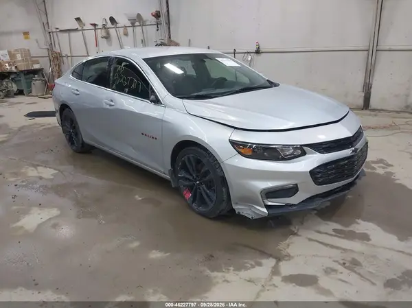 1G1ZD5ST8JF129014 — 2018 Chevrolet Malibu, Правый бок (Right Side), фото до ремонта