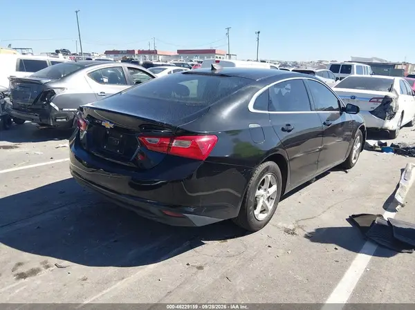2018 CHEVROLET MALIBU VIN 1G1ZB5ST2JF211746 фото 4