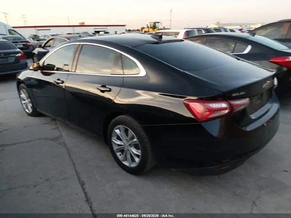 1G1ZD5ST5KF136634 — 2019 Chevrolet Malibu, фото 3 с аукциона IAAI 12.10.2026, Повреждения со всех сторон