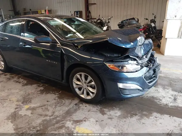 1G1ZD5ST8KF225212 — 2019 Chevrolet Malibu, Передняя часть (Front End), фото до ремонта
