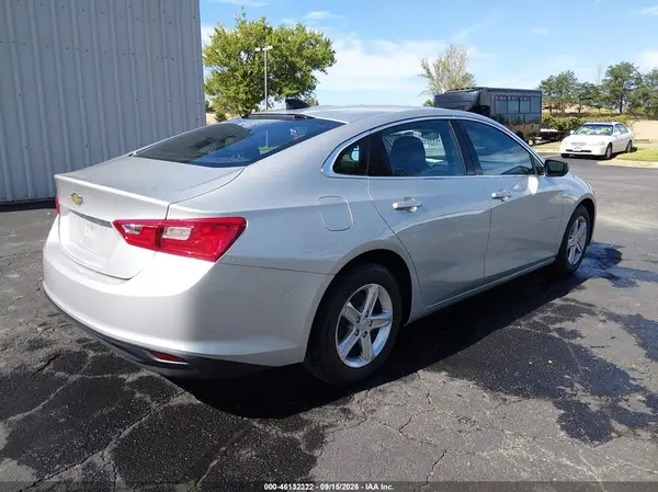 1G1ZC5ST2LF150303 — 2020 Chevrolet Malibu, фото 4 с аукциона IAAI 05.10.2026, Естественный износ