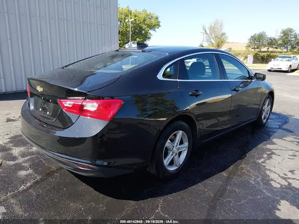 1G1ZC5ST4LF150609 — 2020 Chevrolet Malibu, фото 4 с аукциона IAAI 05.10.2026, Естественный износ