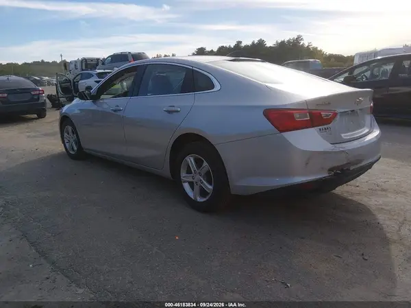 1G1ZB5ST3LF005435 — 2020 Chevrolet Malibu, фото 3 с аукциона IAAI, Передняя часть