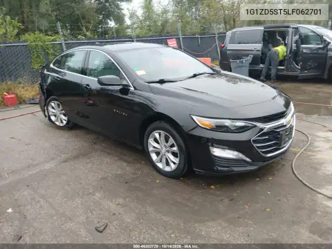 1G1ZD5ST5LF062701 — 2020 Chevrolet Malibu, Правый бок, фото до ремонта