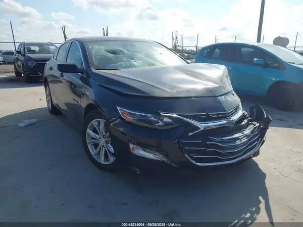 1G1ZD5ST7SF146713 — 2025 Chevrolet Malibu, Передняя часть слева (Left Front), фото до ремонта