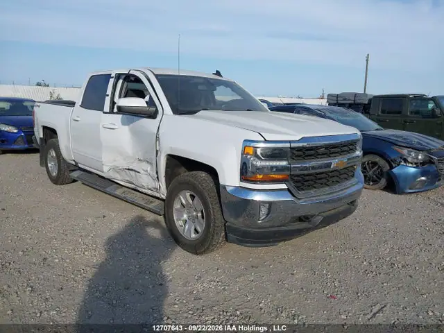 3GCUKREC3JG230213 — 2018 Chevrolet Silverado 1500 1LT, Правый бок (Right Side), фото до ремонта