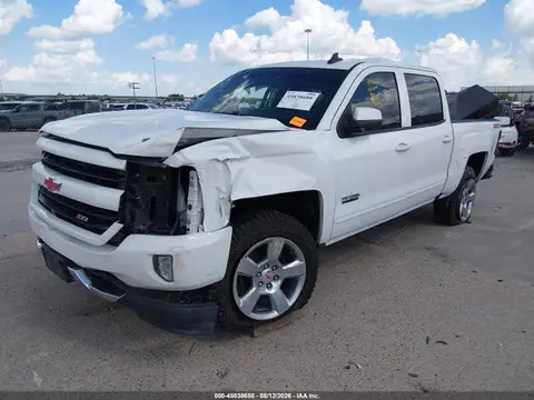 2018 Chevrolet Silverado 1500 2lt VIN 3GCUKREC9JG496044 фото 2