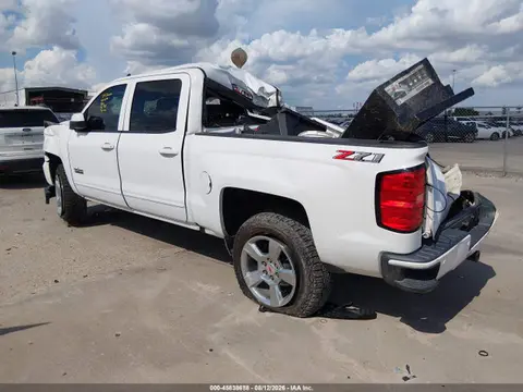 2018 Chevrolet Silverado 1500 2lt VIN 3GCUKREC9JG496044 фото 3