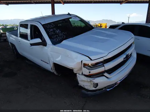 3GCUKREC1JG350091 — 2018 Chevrolet Silverado 1500 2LT, Правый бок (Right Side), фото до ремонта