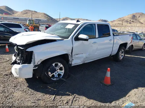 2018 Chevrolet Silverado 1500 2lt VIN 3GCUKRECXJG110568 фото 2