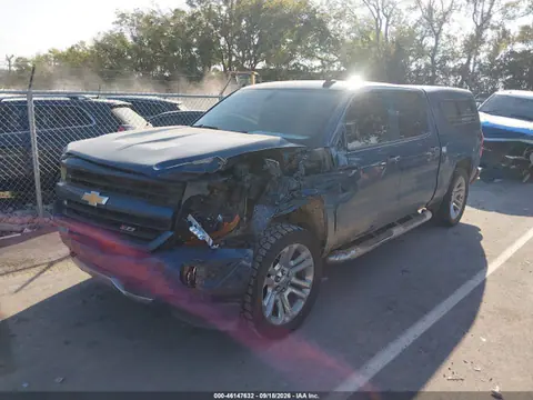 2018 Chevrolet Silverado 1500 2lt VIN 3GCUKREC8JG393746 фото 2