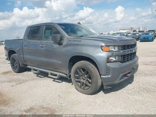 2021 Chevrolet Silverado 1500 2wd Short Bed Custom VIN 3GCPWBEH2MG186052 фото 1