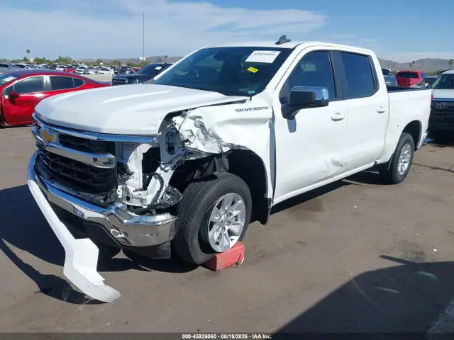 1GCPACEK0RZ243100 — 2024 Chevrolet Silverado 1500 2WD Short Bed LT, фото 2 с аукциона IAAI 29.09.2026, Передняя часть слева
