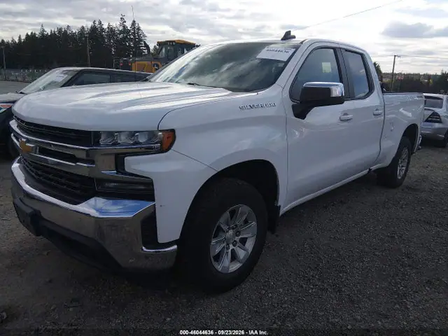 1GCRYDED4LZ131824 — 2020 Chevrolet Silverado 1500 4WD Standard Bed LT, фото 2 с аукциона IAAI 14.10.2026, Левый бок