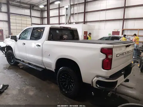 2019 Chevrolet Silverado 1500 Custom Trail Boss VIN 3GCPYCEF2KG264972 фото 3