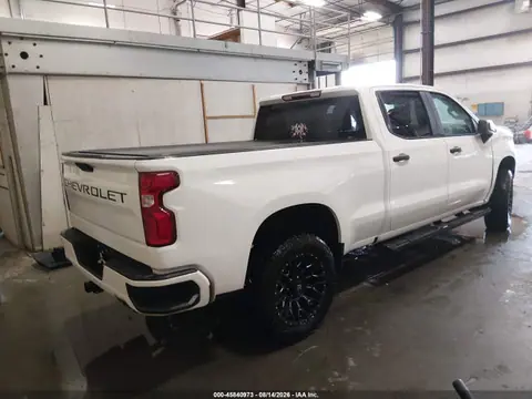 2019 Chevrolet Silverado 1500 Custom Trail Boss VIN 3GCPYCEF2KG264972 фото 4