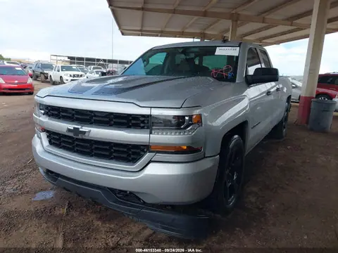 2017 Chevrolet Silverado 1500 Custom VIN 1GCRCPEHXHZ108820 фото 2