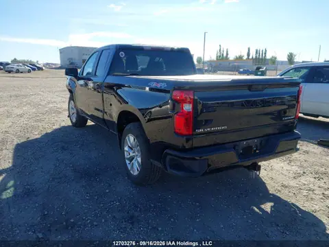 2024 Chevrolet Silverado 1500 Custom VIN 1GCRDBEK9RZ242196 фото 3