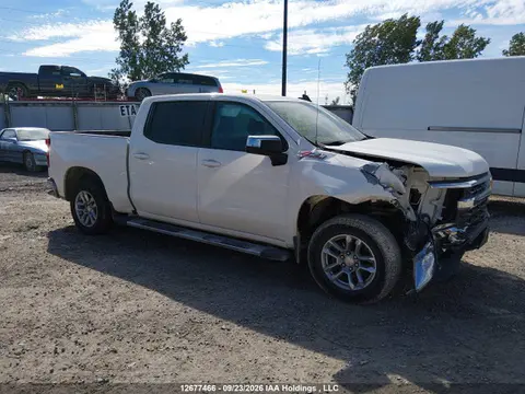 2GCUDDED9P1141978 — 2023 Chevrolet Silverado 1500, Передняя часть (Front), фото до ремонта