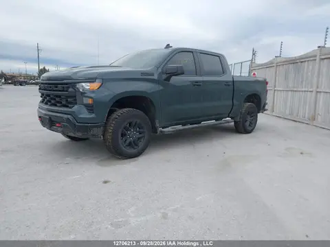 2026 Chevrolet Silverado 1500 VIN 3GCUKCED6TG315734 фото 2