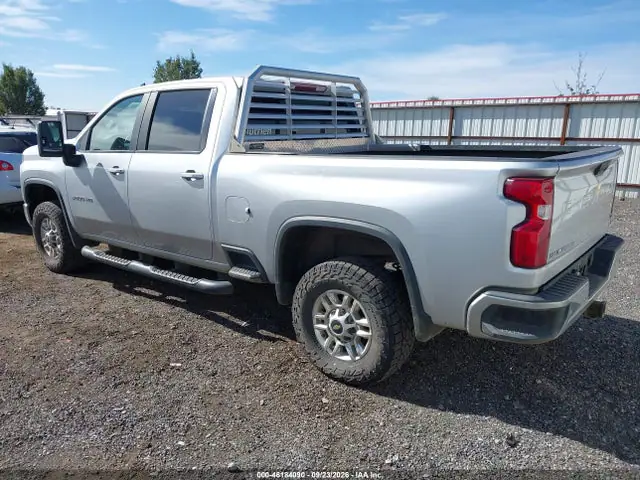 1GC4YNE78LF311271 — 2020 Chevrolet Silverado 2500HD 4WD Standard Bed LT, фото 3 с аукциона IAAI 13.10.2026, Левый и правый бока