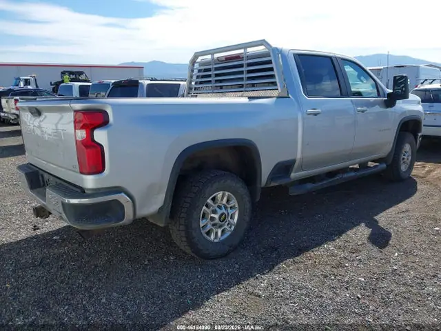 1GC4YNE78LF311271 — 2020 Chevrolet Silverado 2500HD 4WD Standard Bed LT, фото 4 с аукциона IAAI 13.10.2026, Левый и правый бока